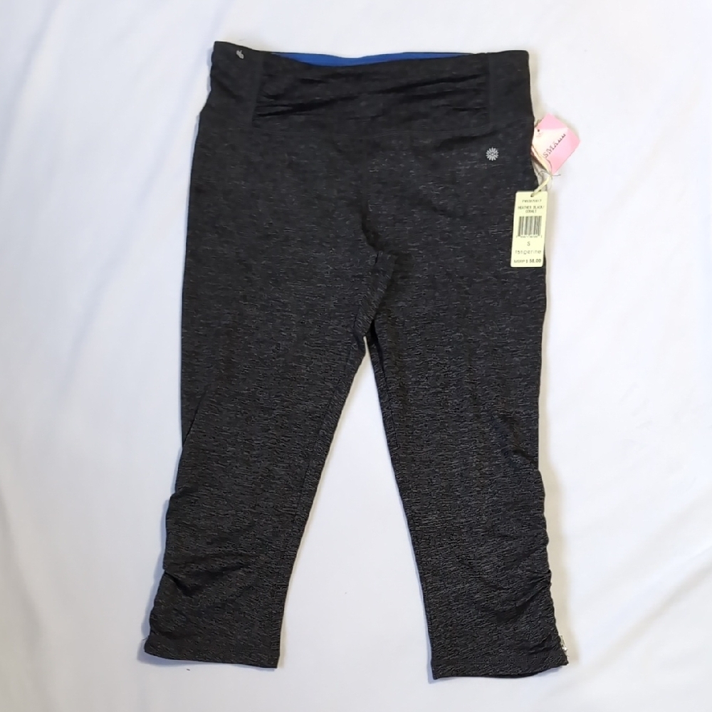 🌷Tangerine Black Leggings with Ruching and Elastic Waistband